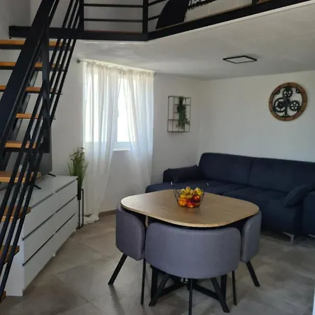 Studio Apartman 